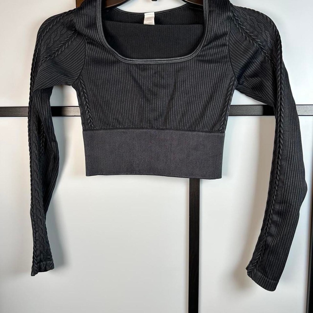Aerie Offline Seamless Cable Square Neck Crop Top Long Sleeve Black Size XS